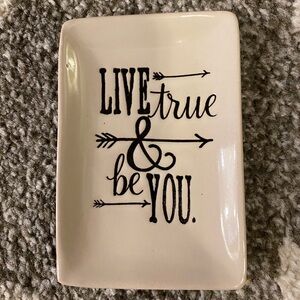 Thirty-one Live True & Be You keepsake tray